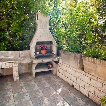 Apartments Marija Vrbnik Ngoại thất bức ảnh