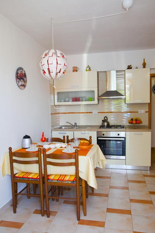 Apartments Marija Vrbnik Ngoại thất bức ảnh