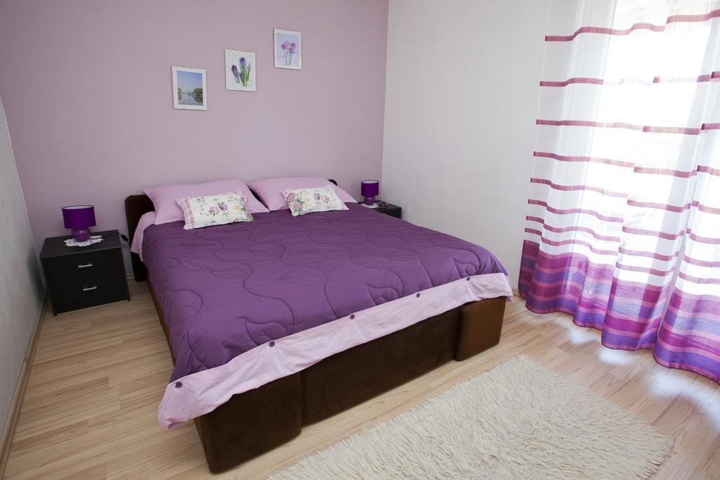 Apartments Marija Vrbnik Ngoại thất bức ảnh